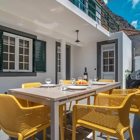 Casa De No Paul do Mar (Madeira)